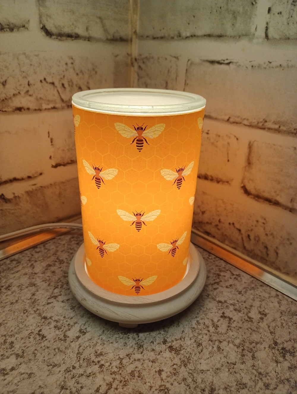 HoneyBee glass wax warmer shade Pink Zebra golden yellow bees White base